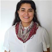 Soy educadora con experiencia en idiomas y ciencias, enfocada en coaching ontológico para fomentar aprendizaje significativo.
